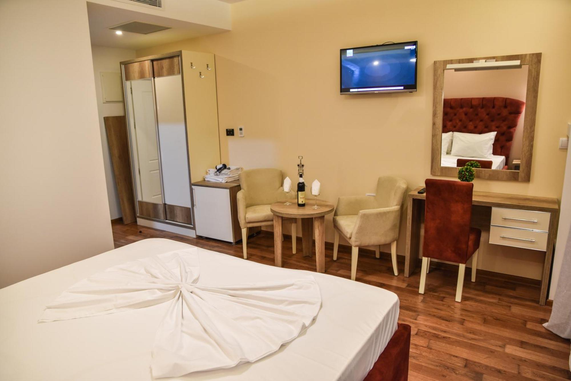 Hotel Evropa Ulcinj Værelse billede