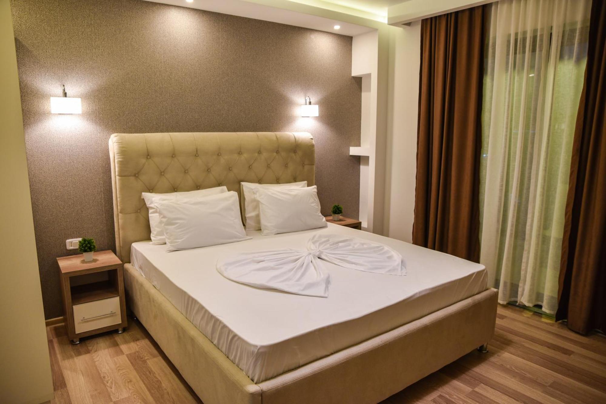 Hotel Evropa Ulcinj Eksteriør billede