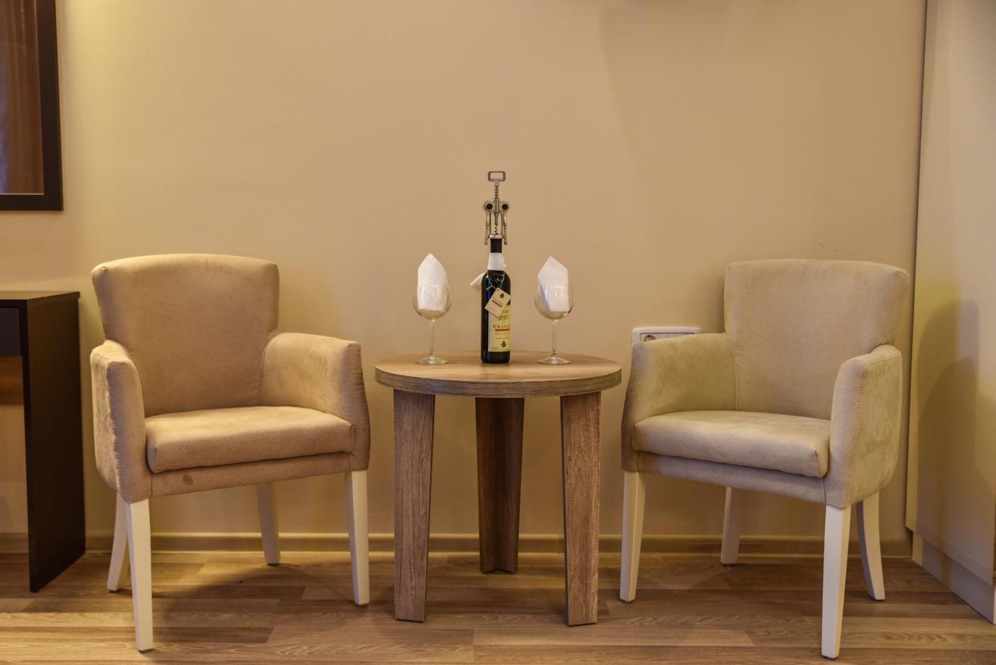 Hotel Evropa Ulcinj Eksteriør billede